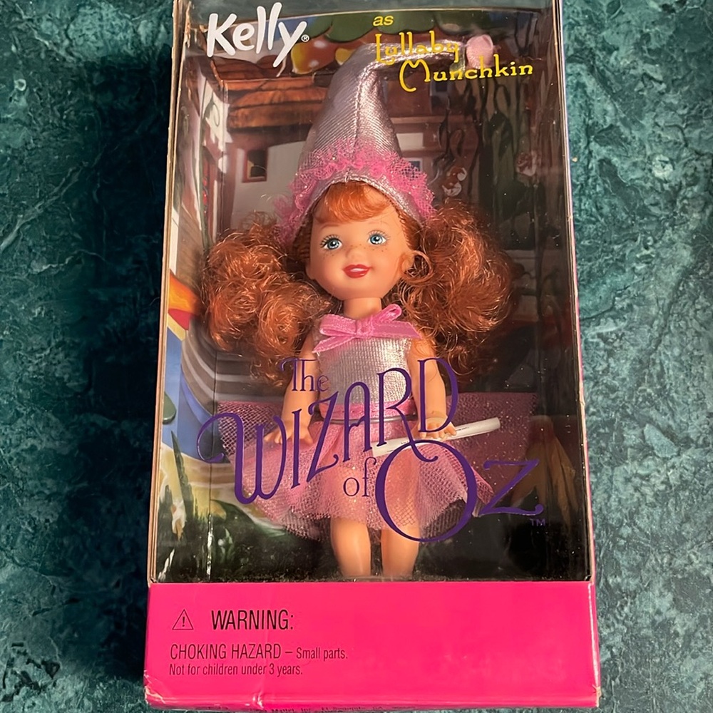 Kelly as Lullaby Munchkin